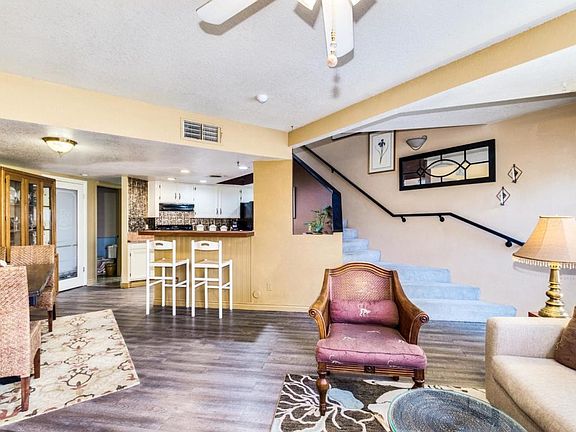 3rd image of 3228 W Glendale Ave APT 152