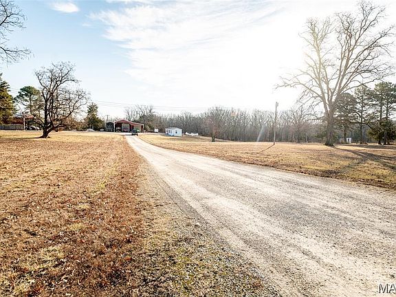 3rd image of 35240 Highway 28 W