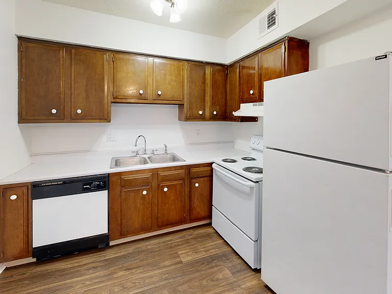 Ravine Apartments — Photo 20
