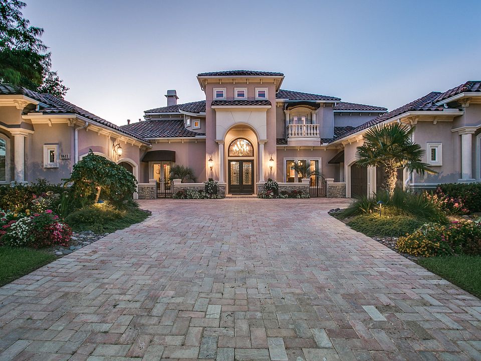 1st image of 1611 Cottonwood Valley Cir N