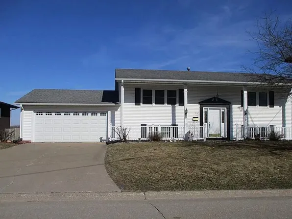 505 12th Ave W, Milan, IL 61264