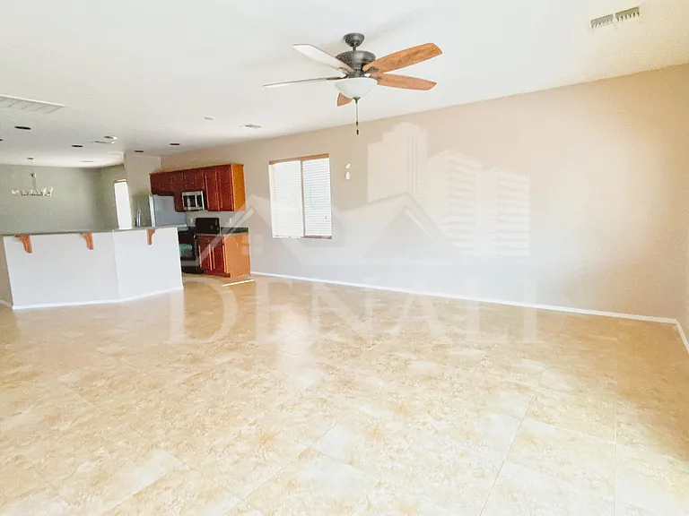 11786 W Fordson Dr — Photo 10
