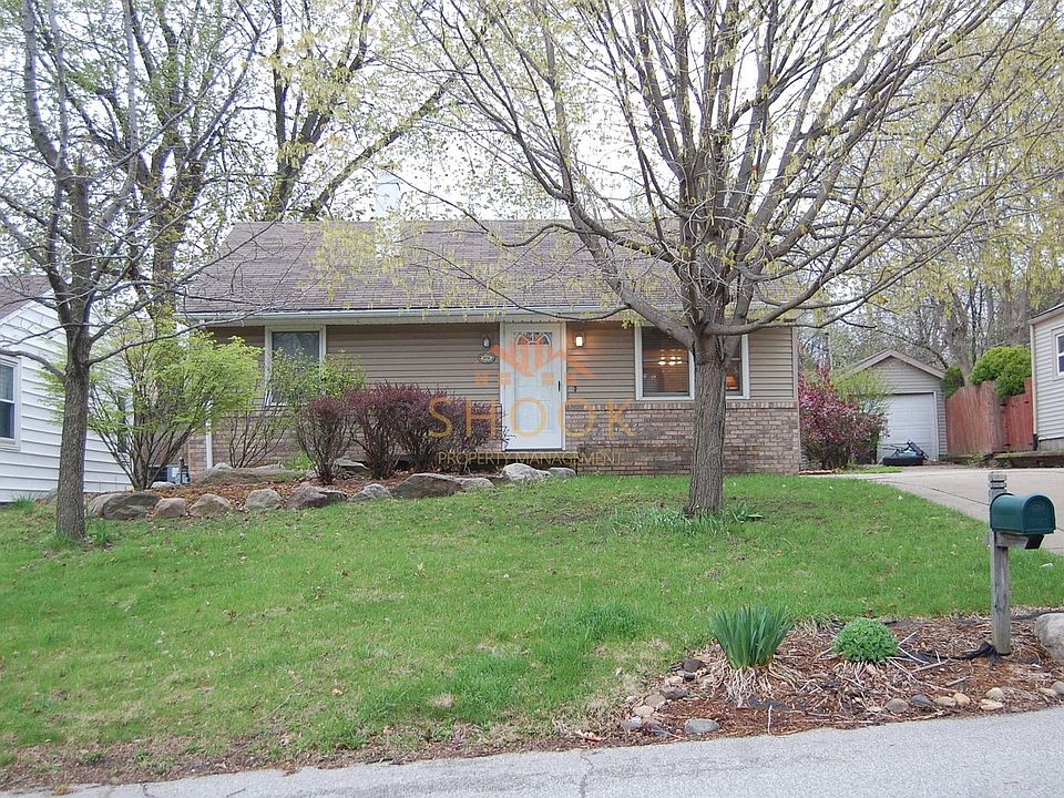 1st image of 1031 Tulip Ln