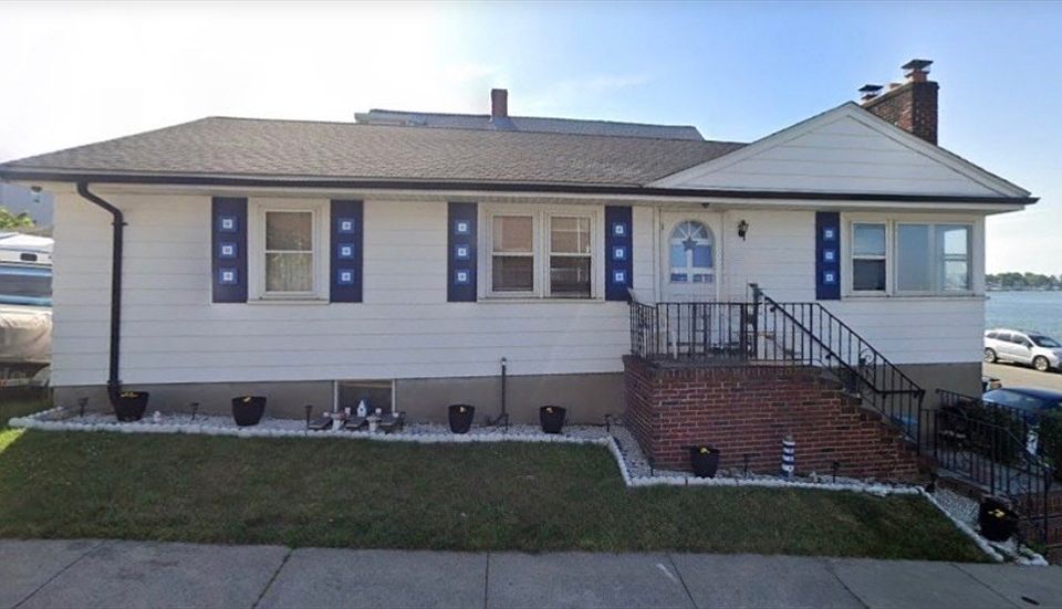 1st image of 20 Nancia St