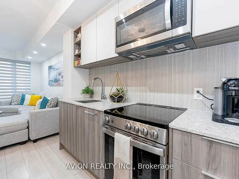 31 Tippett Rd #336 — Photo 7