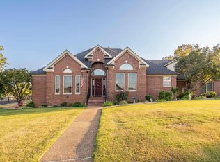 150 Ives Dr, Hot Springs, AR 71913