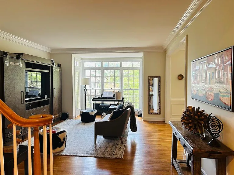 8904 Barrowgate Ct — Photo 6