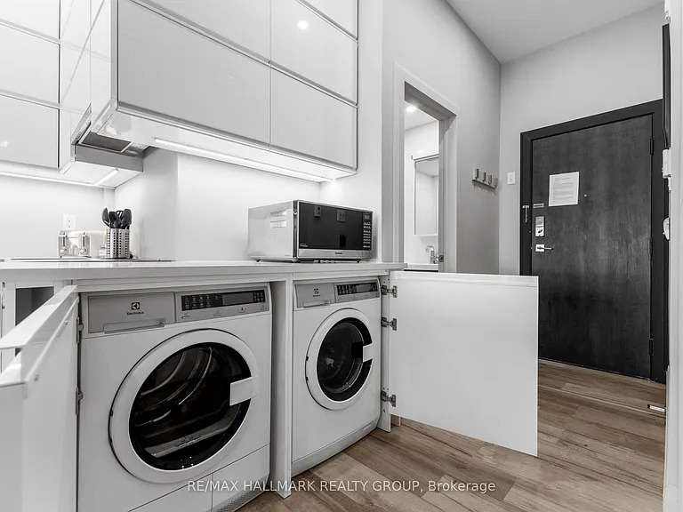 201 Maclaren St #2 — Photo 16