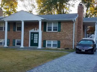 5803 Parkway Dr, Laurel, MD 20707