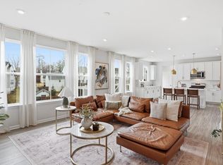 9441 Deschamp Ct, Manassas, VA 20112