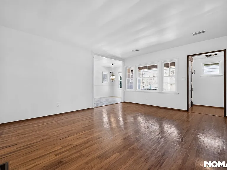 5990 Amarillo Ave — Photo 8