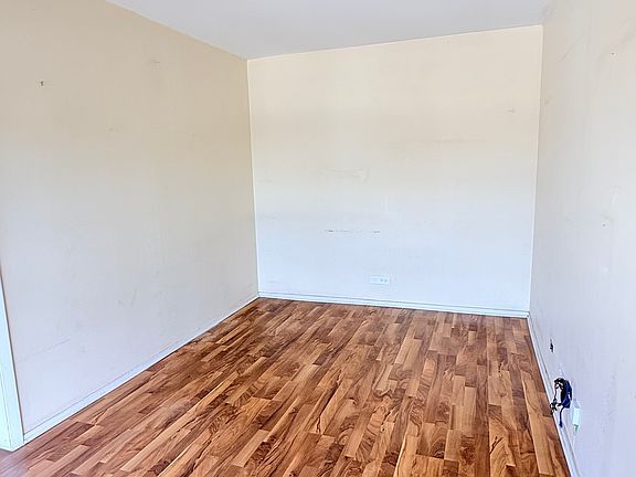 4th image of 4343 N Clarendon Ave APT 1211