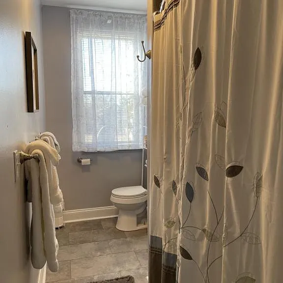 877 Heyl Ave — Photo 17