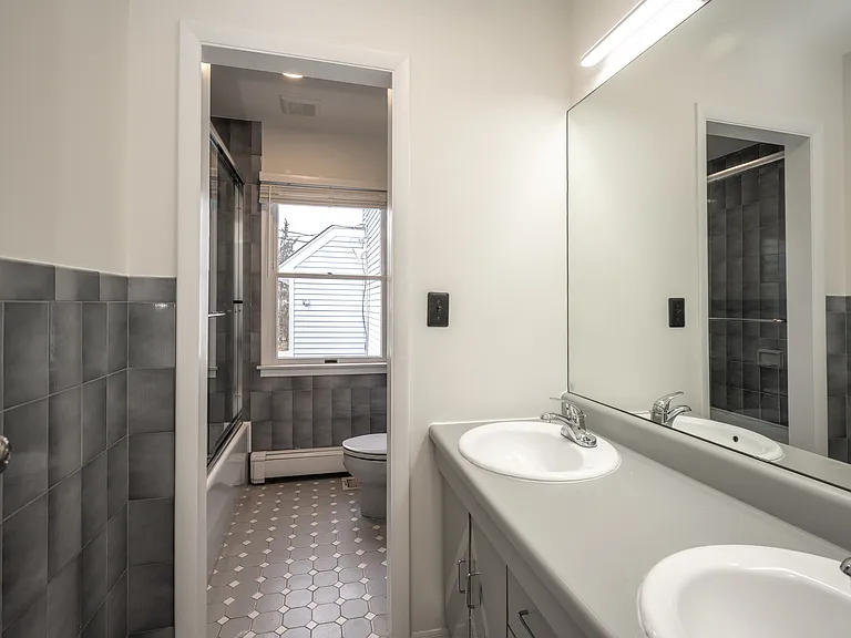 14 Deane Pl — Photo 27