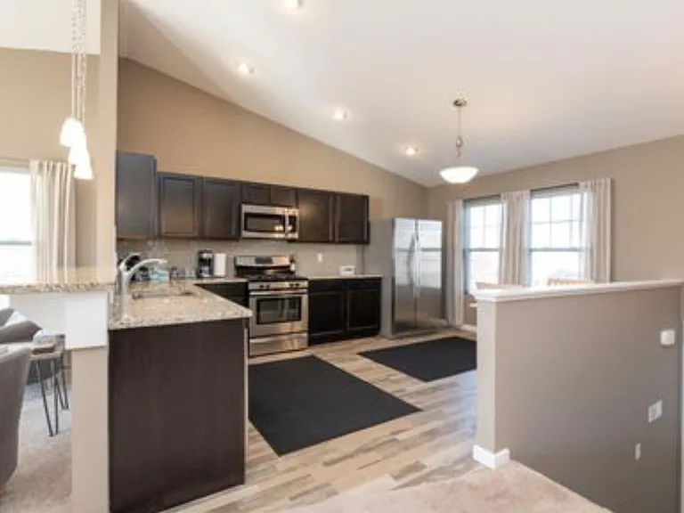 1205 Gardner Pond Ln — Photo 6