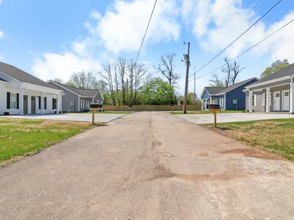 1008 Oak St, Portland, TN