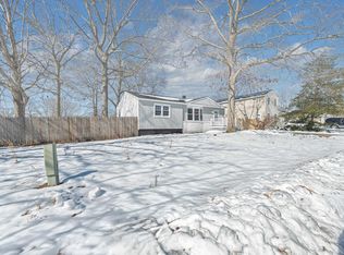 7 Fairview Dr, Egg Harbor Township, NJ 08234