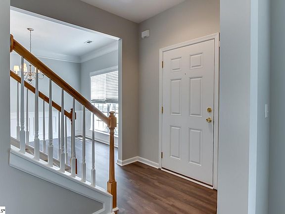4th image of 303 Crown Empire Ct