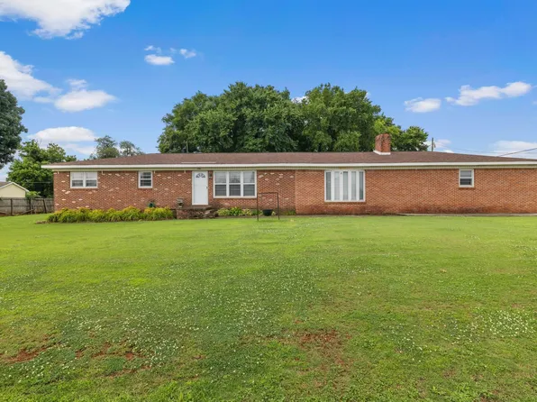 1002 Louise Ave, Muscle Shoals, AL 35661