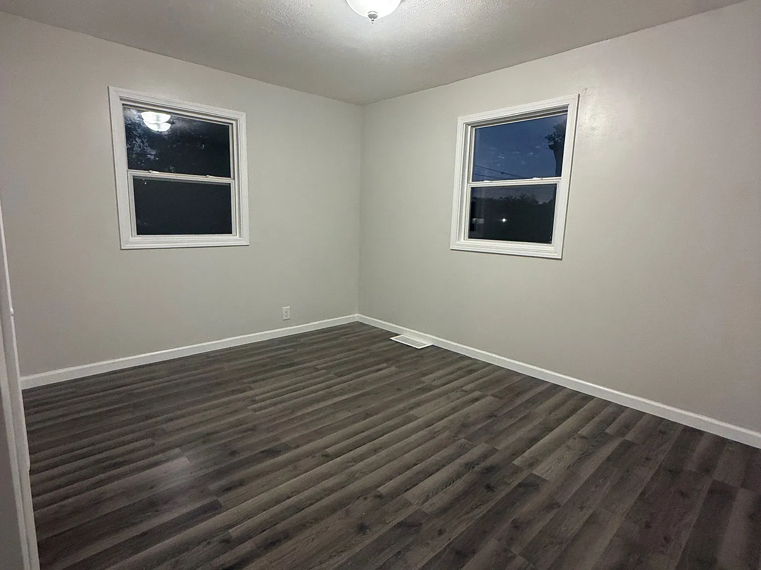 3 bed, 1008 sqft, $1,700 — Photo 4