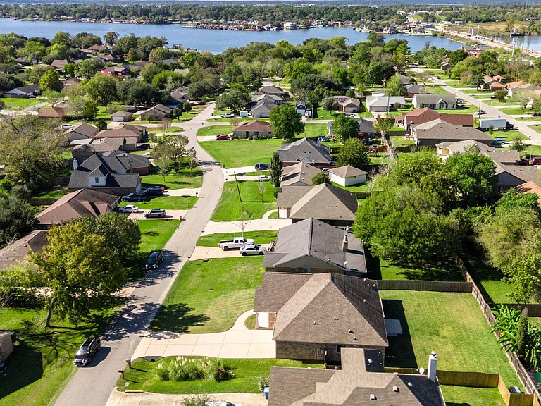12738 Lake Conroe Hills Dr — Photo 3
