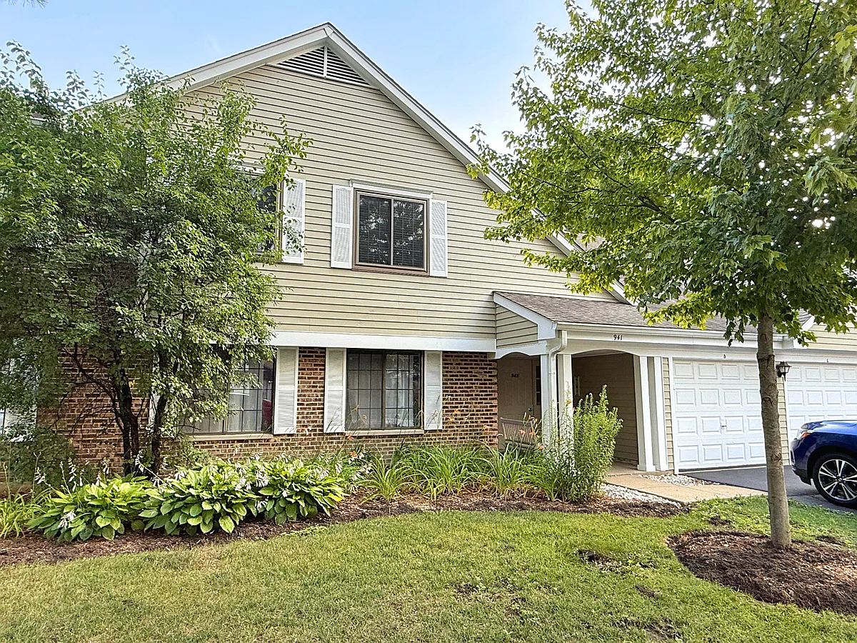 Building Photo - 941 Yosemite Trl #C7