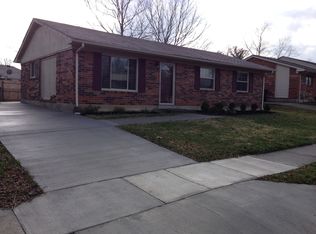 3365 Smoky Mountain Dr, Lexington, KY 40515