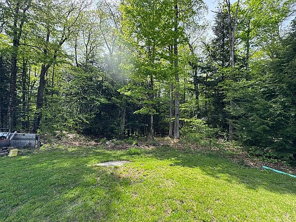 4th image of 712 Stimpson Hill Road