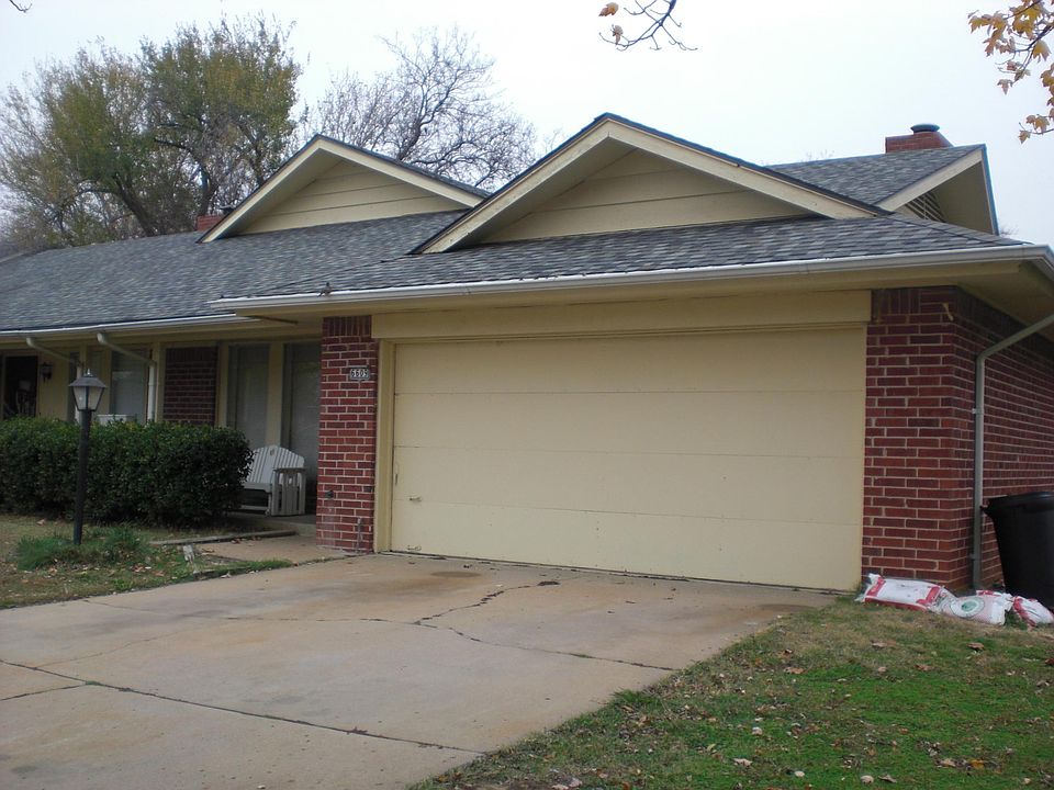 Front (2 Car Garage)