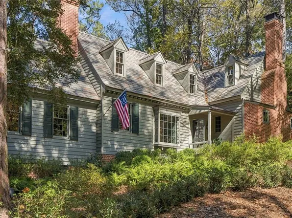 1215 E Beechwood Dr NW, Atlanta, GA 30327