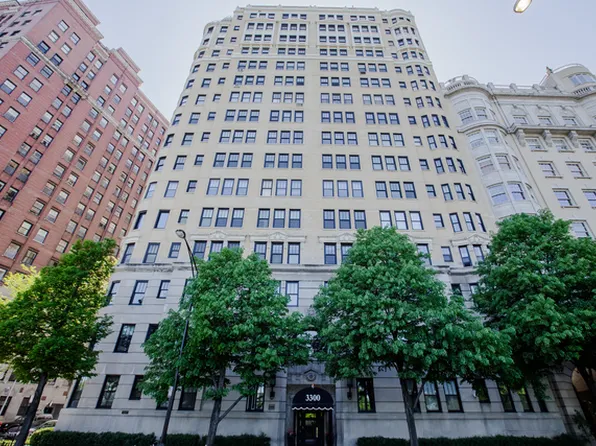 3300 N Lake Shore Dr APT 9D, Chicago, IL 60657