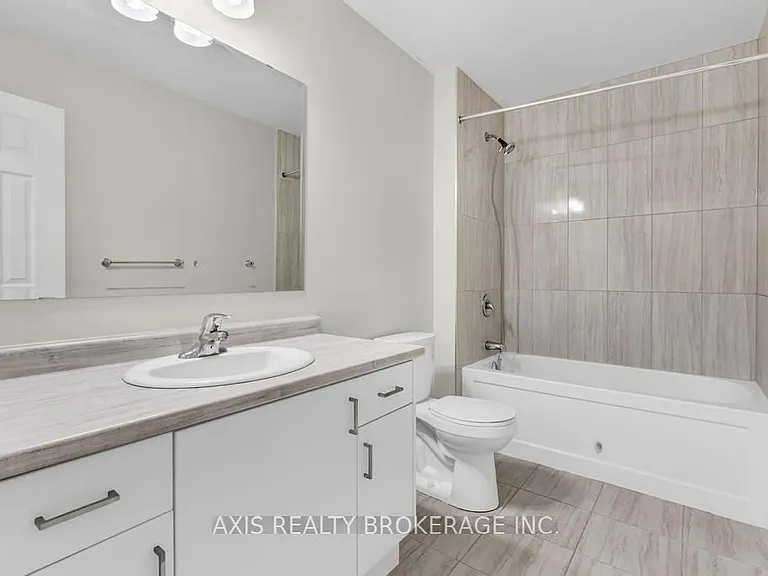 2978 Turner Cres — Photo 33