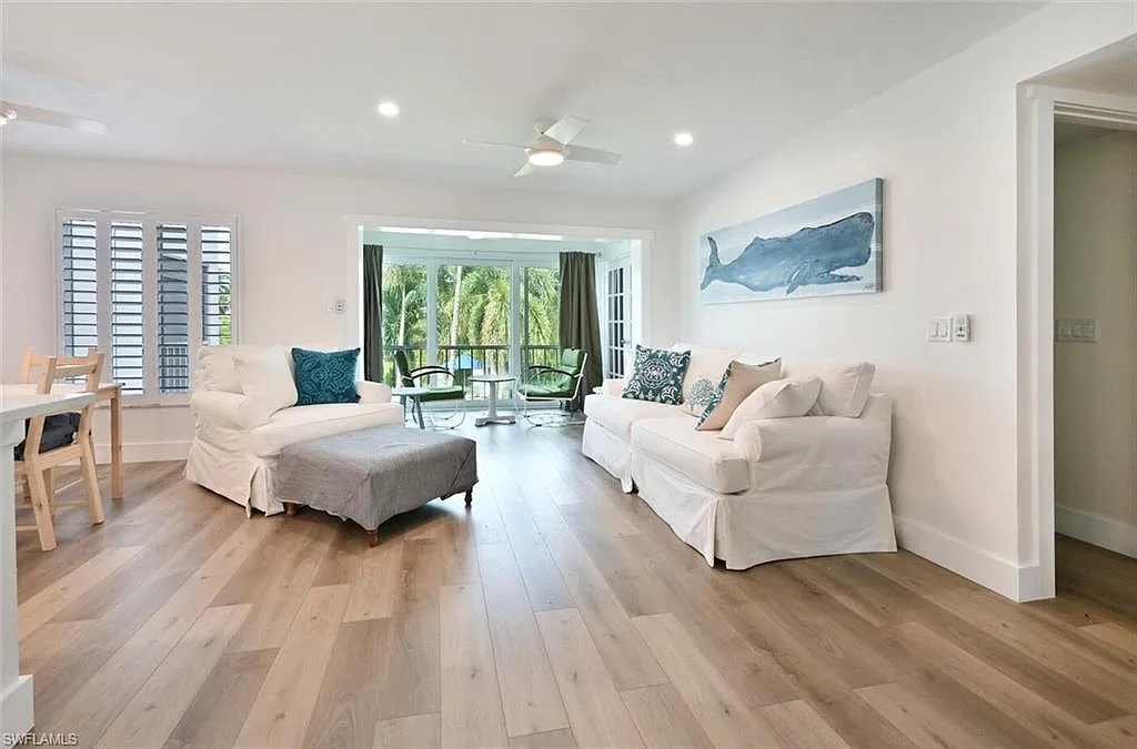 2 bed, 2.0 bath, 1000 sqft, $10,000 — Photo 2