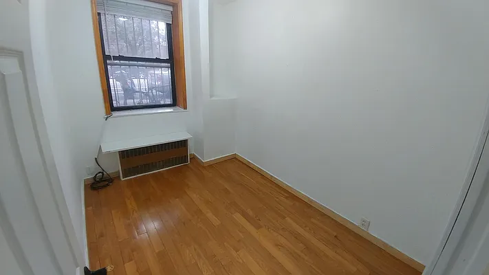 Rented by Downtown Mgt & Realty LLC | media 14