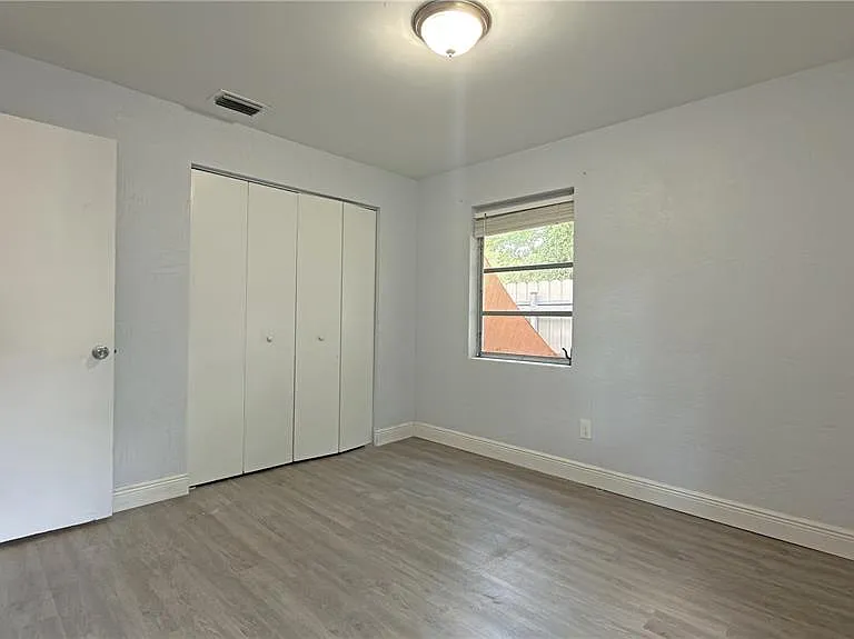126 Palm Dr — Photo 17