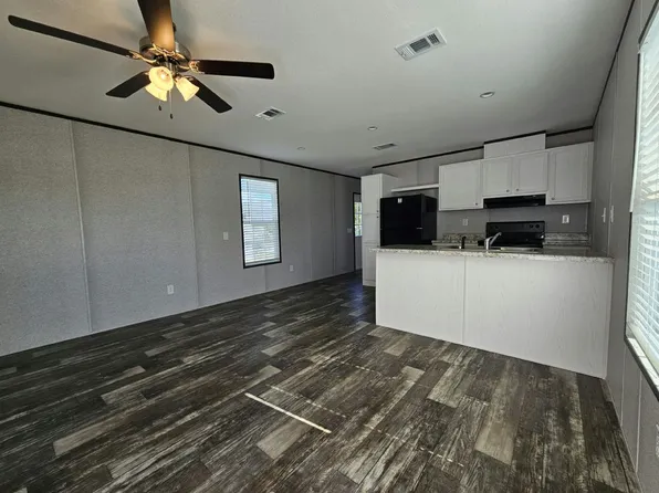 1042 Myakka Dr #2127, North Fort Myers, FL 33917