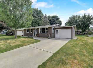240 7th St, Prairie Du Sac, WI 53578