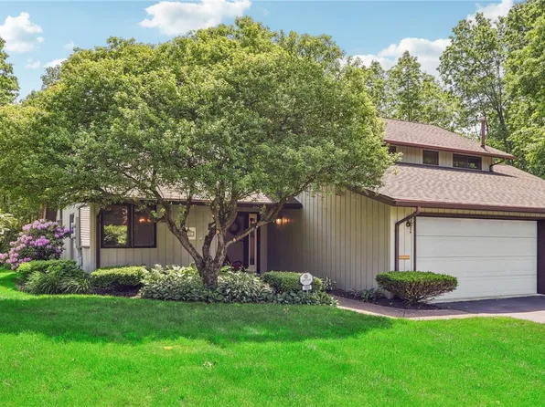 192 Jonathan Pl, Hermitage, PA 16148