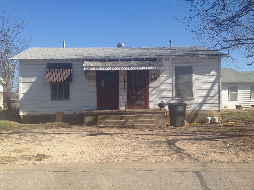 1st image of 1020 French St