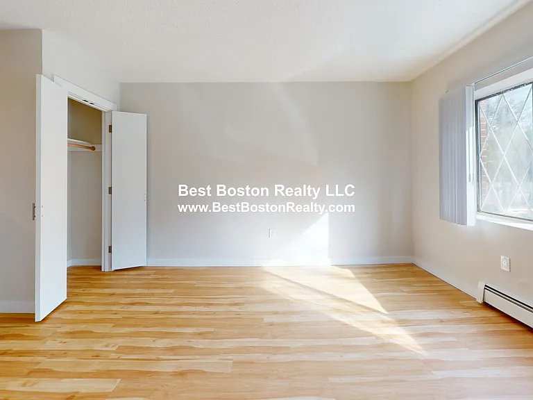 19 Central Rd #7 — Photo 4