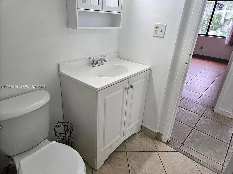 5921 Washington St #124 — Photo 25