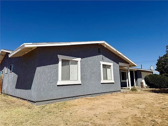 4th image of 18393 Mojave St