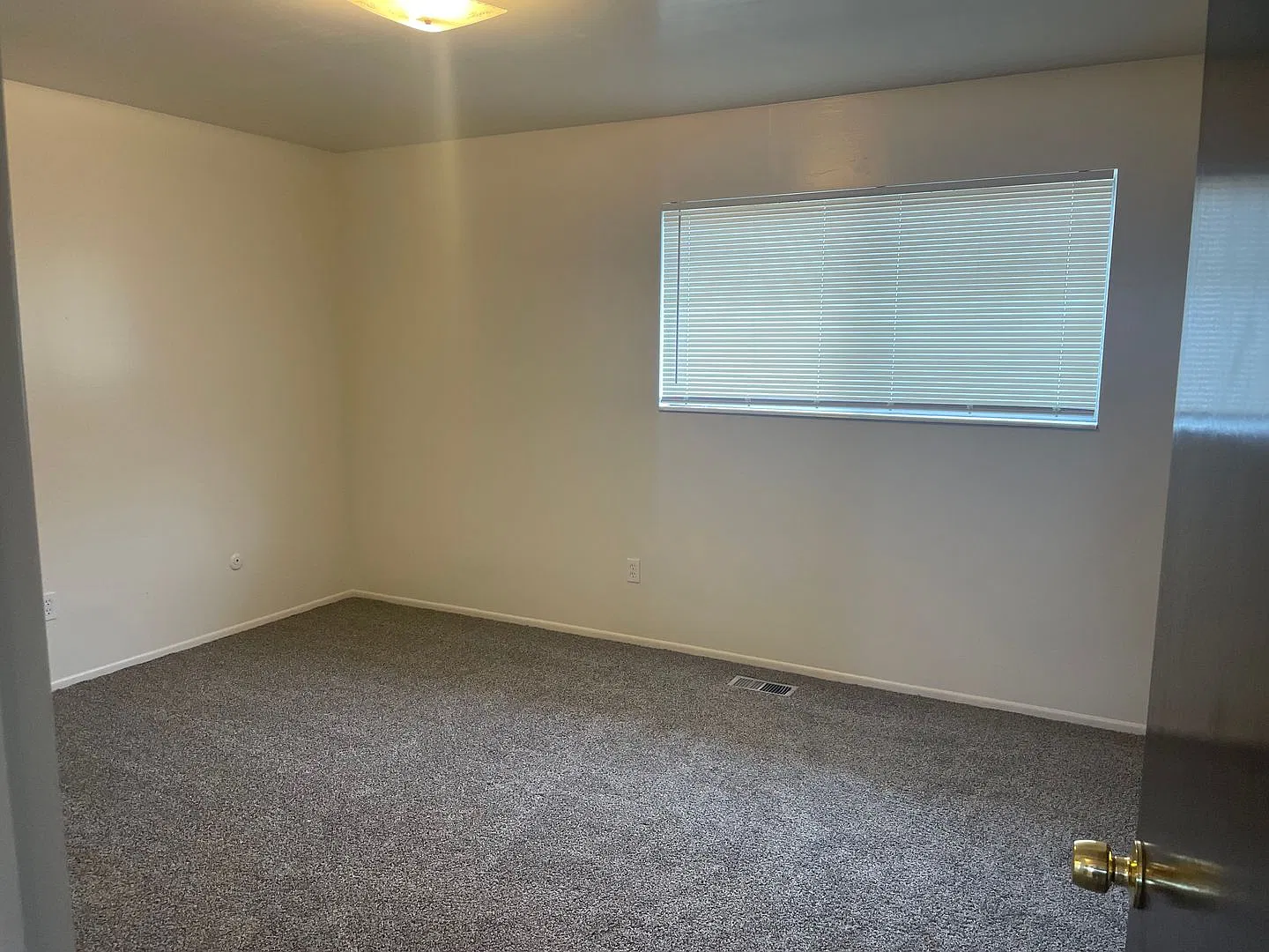 475 6th Avenue — Photo 3