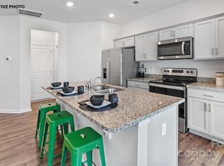 520 Trading Post Ln, York, SC 29745