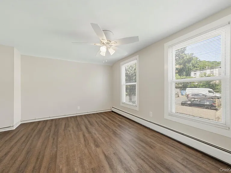 30 Center St — Photo 13