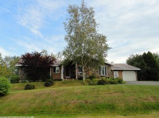 15 Pheasant Dr, Rockland, ME 04841