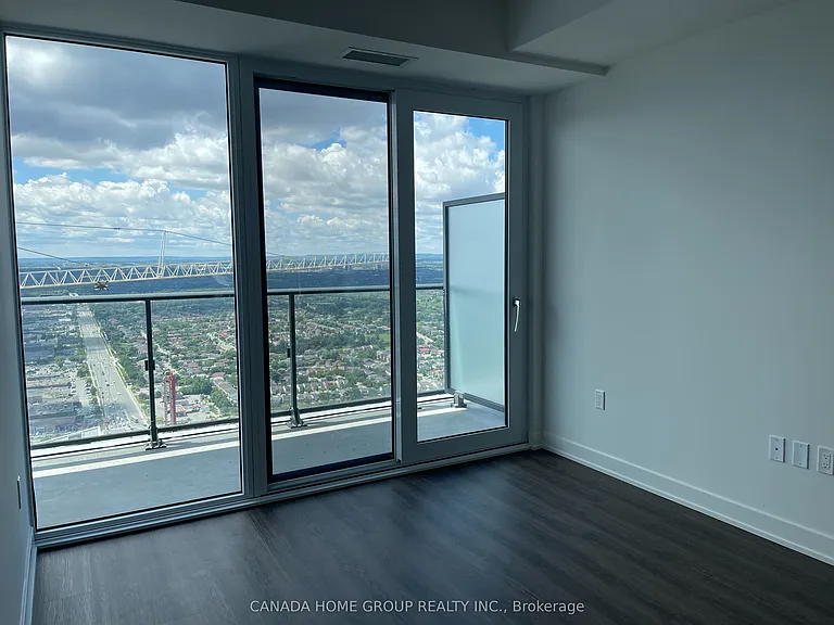 448 Burnhamthorpe Rd W #5210 — Photo 4