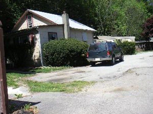 1st image of 210 Woodside Ave
