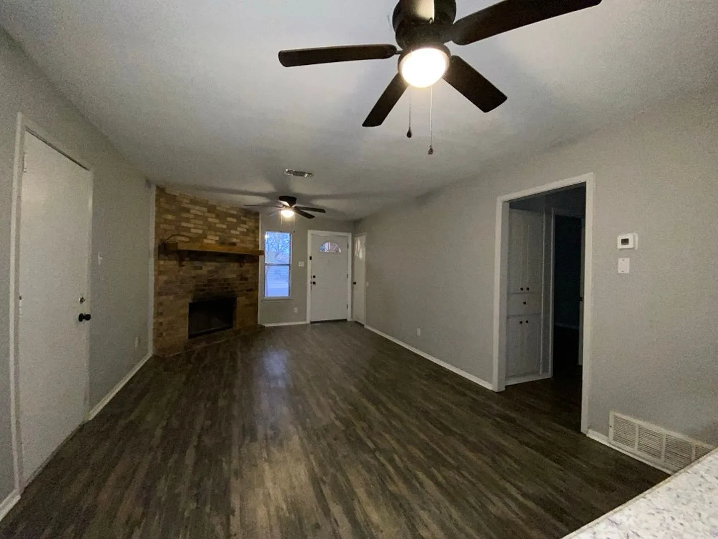 Remodeled 3 bedroom house close to everything on north side!! — Photo 3