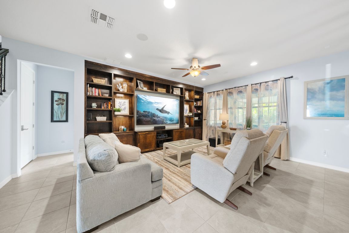 next background image